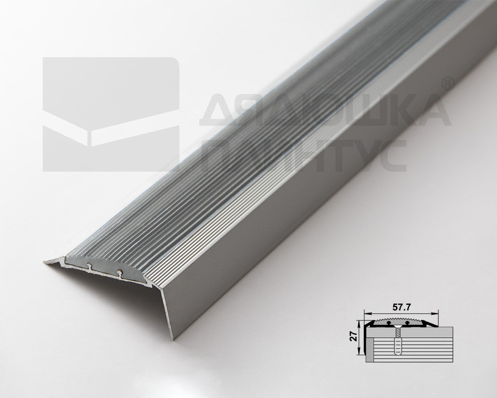 Порог угловой ПУ 70.2700.201л Серебро