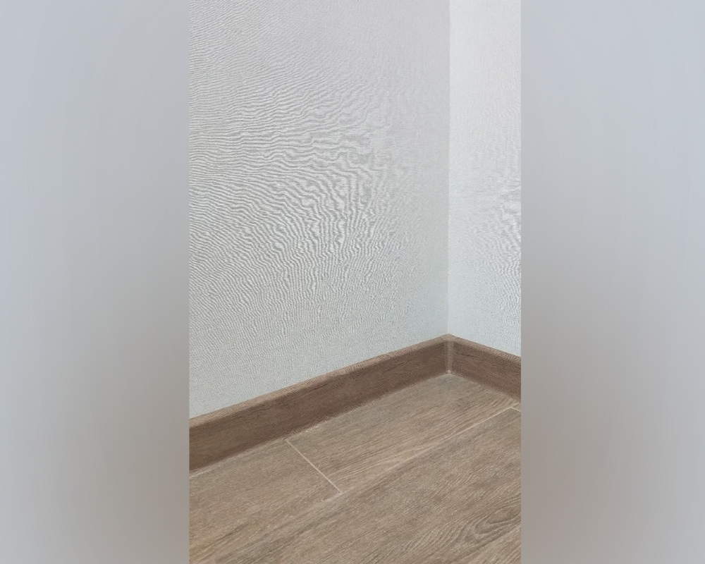 Плинтус ПВХ Волшебная палочка 70мм Home 2,2м 7039