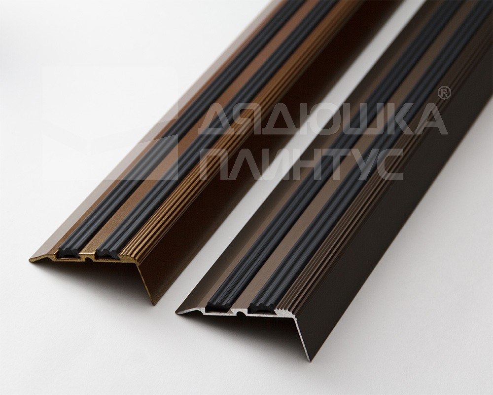 Порог угловой ПУ 07.900.03 Шоколад