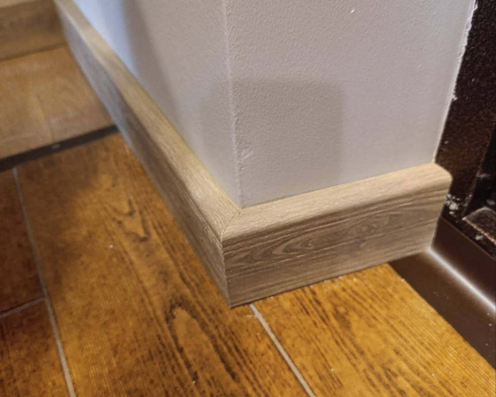 Плинтус ПВХ Рико Концепт 80мм 2,2м 80025