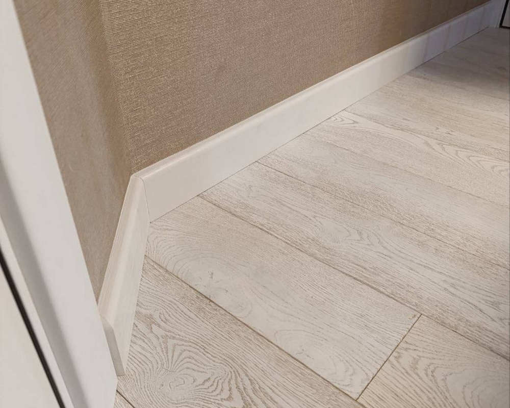 Плинтус МДФ Smartprofile Paint 60 Белый