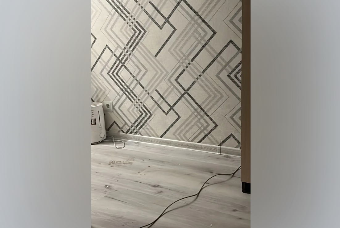 Плинтус ПВХ Идеал Классик 70мм 2,2м 262 Клен вермонт