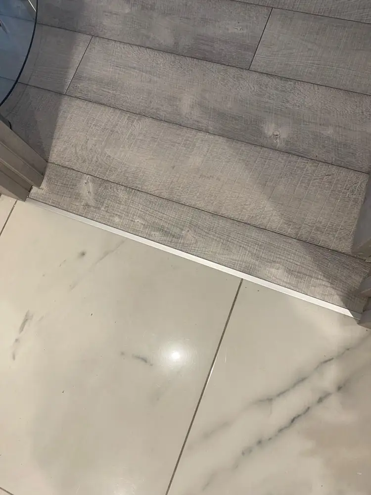 Алюминиевый  профиль ПТ-05  серебро/мат 2,7 м.