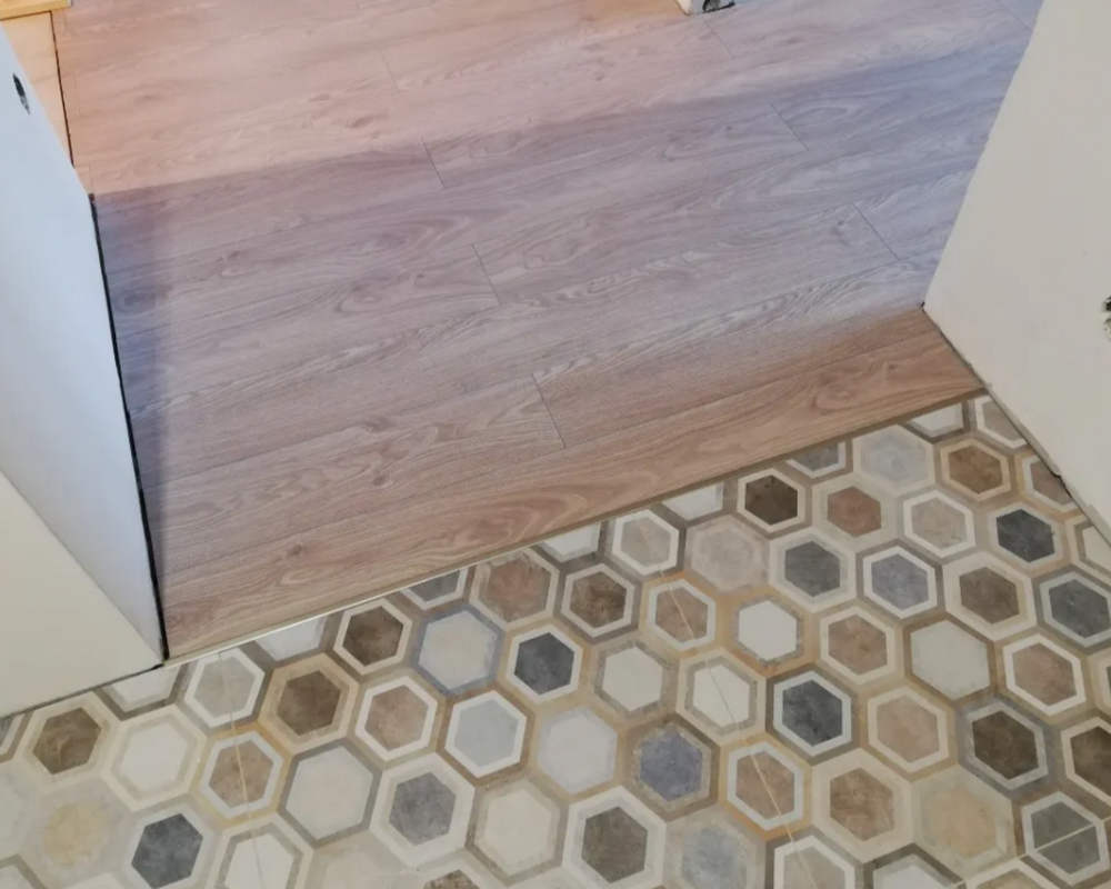 Порог одноуровневый ПС 09.2700.242л Шампань