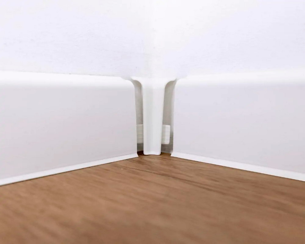 Плинтус Arbiton VIGO60 002 Серый 2,2 м