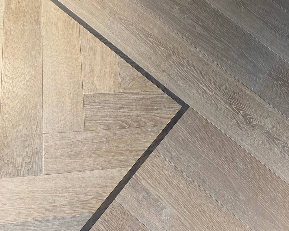 PVL36-05 Профиль Т-образный плоский латунь Антик медь светлая 18мм х 2.7м