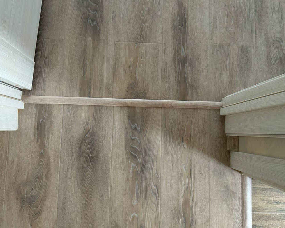 Порог одноуровневый ПС 04-3.1800.058 0,9 м Бетон сильвер