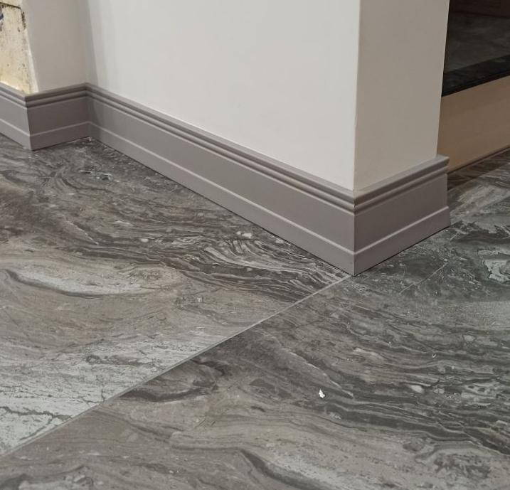 Плинтус ПОЛИСТИРОЛ HI WOOD B95 94,5мм х 17мм х 2,0м. Окраска включена в стоимость