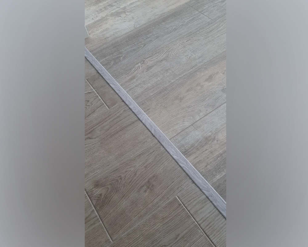 Порог одноуровневый ЛС 10.900.106. Ясень белый