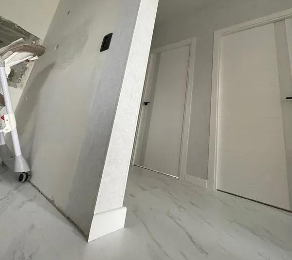 Угол из полистирола высокой плотности HI WOOD C20V2 20мм х 20мм х 2,0м.