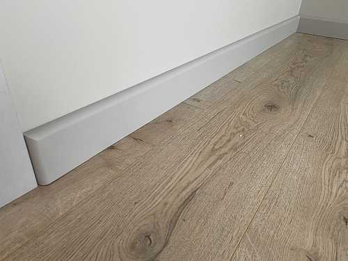 Плинтус МДФ Лука Пл 80МДФ.2700.Point line 24067 Скай грей