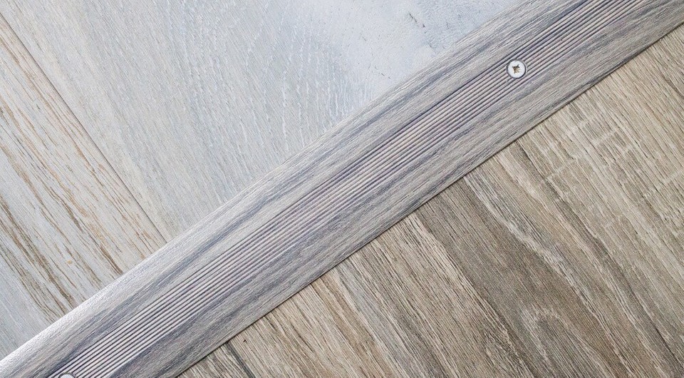 Одноуровневый порог  MAGIC STICK. 38 мм 0,9 м  Ясень серый