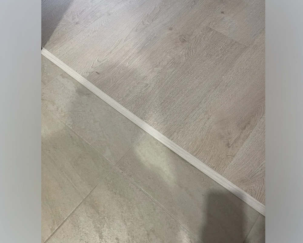 Порог одноуровневый ЛС 10.900.106. Ясень белый