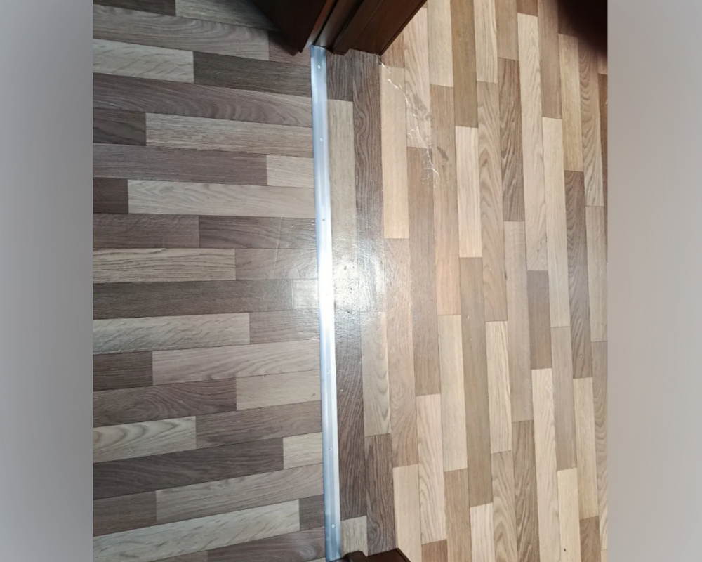 Порог одноуровневый ПС 04.900.01л Серебро