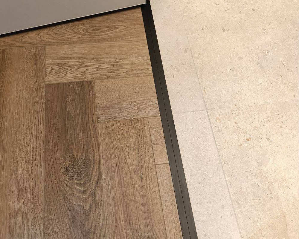 Микроплинтус MSAPL 01.2700.15 Черный