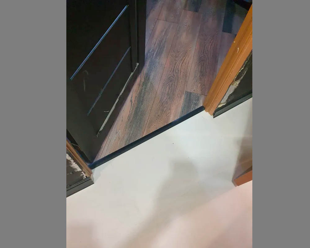 Самоклеящийся порог ЛС 35.900.4092т Вишня темная