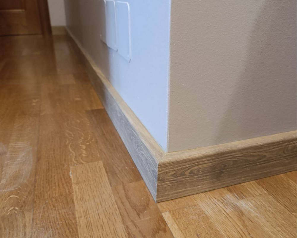 Плинтус ПВХ Рико Концепт 80мм 2,2м. 80002