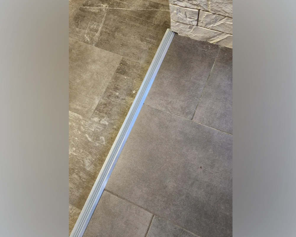 Порог одноуровневый ПС 08.1800.001ч Без покрытия