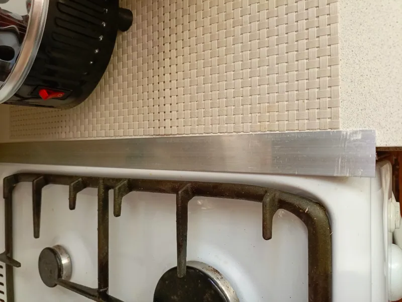 Тавр 15х15 мм Тп 01.2000.502л Золото. Цена за 5 штук.