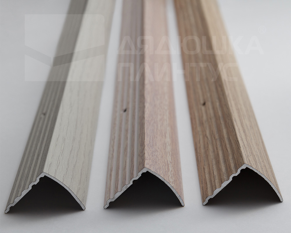 Порог угловой ПУ 04.2700.289 Клен беленый