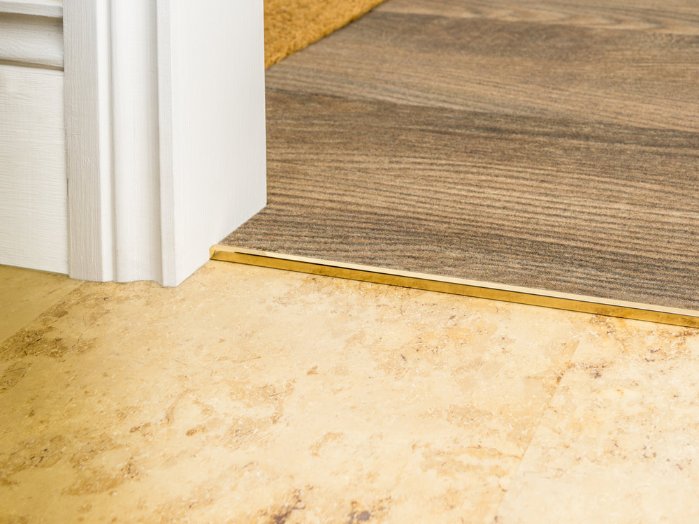 Латунный П-образный профиль 10 мм полированный MSPCLOL 10