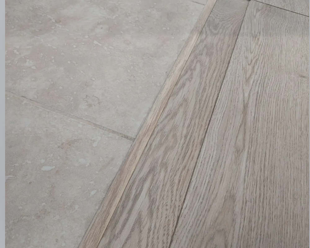 Порог одноуровневый ЛС 10.900.106. Ясень белый